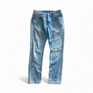 Women's Light Blue Distressed Levi’s Jeans W28 L32